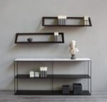 air shelf wall rack ραφια εντοιχισμένα σε μαύρο πάνω απο τον μπουφέ slim marble sideboard
