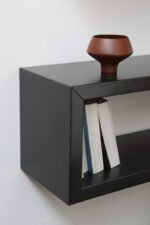 λεπτομέρεια irony wall rack σε μαύρο